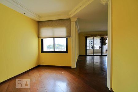 Sala de apartamento para alugar com 3 quartos, 240m² em Vila Andrade, São Paulo