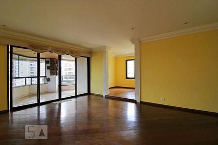 Sala de apartamento para alugar com 3 quartos, 240m² em Vila Andrade, São Paulo