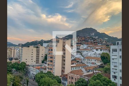 Studio vista da janela de kitnet/studio para alugar com 1 quarto, 35m² em Glória, Rio de Janeiro