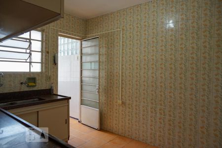 Cozinha de apartamento para alugar com 2 quartos, 70m² em Vila Romana, São Paulo