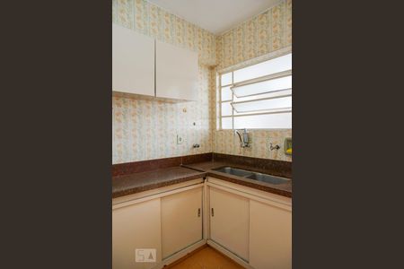 Cozinha de apartamento para alugar com 2 quartos, 70m² em Vila Romana, São Paulo