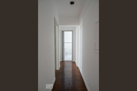 Corredor de apartamento para alugar com 2 quartos, 70m² em Vila Romana, São Paulo