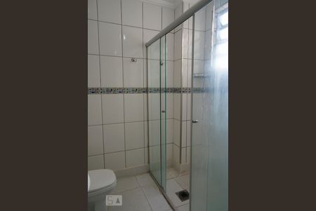 Banheiro de apartamento para alugar com 2 quartos, 70m² em Vila Romana, São Paulo