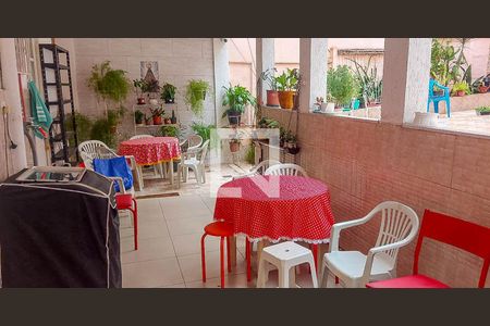 Casa à venda com 500m², 8 quartos e 4 vagas Casa à venda com 500m², 8 quartos e 4 vagasVaranda e Área de Serviço