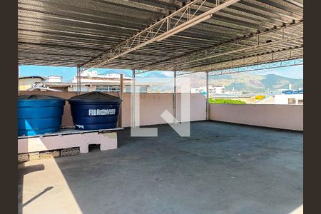 Casa à venda com 500m², 8 quartos e 4 vagas Casa à venda com 500m², 8 quartos e 4 vagasTerraço