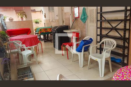 Casa à venda com 500m², 8 quartos e 4 vagas Casa à venda com 500m², 8 quartos e 4 vagasVaranda e Área de Serviço