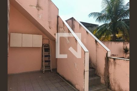 Casa à venda com 500m², 8 quartos e 4 vagas Casa à venda com 500m², 8 quartos e 4 vagasTerraço