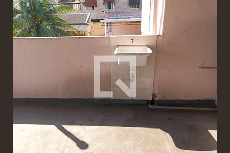 Casa à venda com 500m², 8 quartos e 4 vagas Casa à venda com 500m², 8 quartos e 4 vagasTerraço