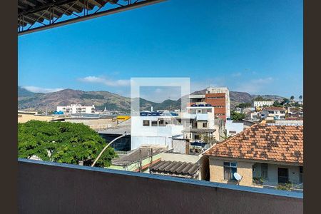 Casa à venda com 500m², 8 quartos e 4 vagas Casa à venda com 500m², 8 quartos e 4 vagasTerraço