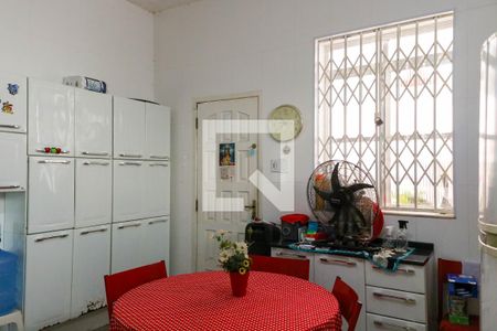 Casa à venda com 500m², 8 quartos e 4 vagas Casa à venda com 500m², 8 quartos e 4 vagasCozinha no 1º Pavimento