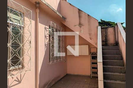 Casa à venda com 500m², 8 quartos e 4 vagas Casa à venda com 500m², 8 quartos e 4 vagasTerraço