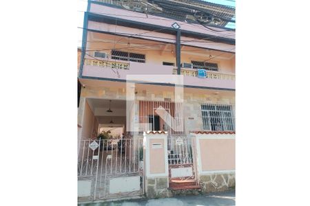 Casa à venda com 500m², 8 quartos e 4 vagas Casa à venda com 500m², 8 quartos e 4 vagasFachada