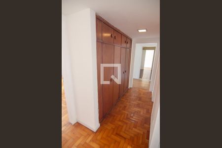 Corredor de apartamento para alugar com 4 quartos, 155m² em Copacabana, Rio de Janeiro