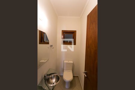 Banheiro de casa para alugar com 4 quartos, 200m² em Jardim Vitória Régia, São Paulo