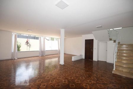 Sala de casa para alugar com 4 quartos, 500m² em Morumbi, São Paulo