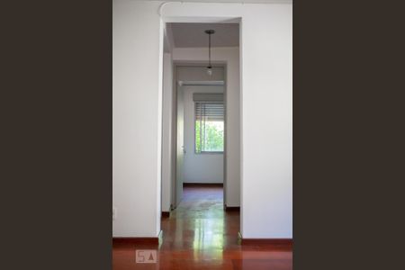 Corredor de apartamento para alugar com 2 quartos, 54m² em Vila Nova, Porto Alegre