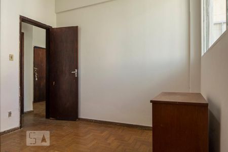 Quarto de apartamento à venda com 1 quarto, 58m² em Centro, Belo Horizonte