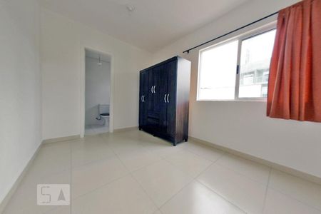 Dormitório de kitnet/studio para alugar com 1 quarto, 32m² em Água Verde, Curitiba