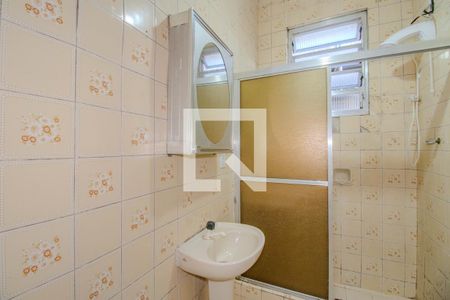 Banheiro de apartamento para alugar com 1 quarto, 35m² em Floresta, Porto Alegre