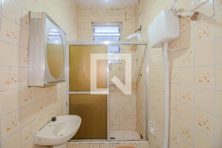 Banheiro de apartamento para alugar com 1 quarto, 35m² em Floresta, Porto Alegre