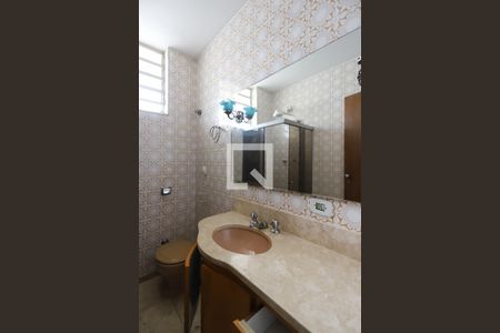 Casa para alugar com 288m², 3 quartos e 4 vagas Casa para alugar com 288m², 3 quartos e 4 vagasBanheiro da Suíte 3