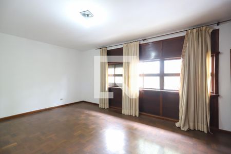 Casa para alugar com 288m², 3 quartos e 4 vagas Casa para alugar com 288m², 3 quartos e 4 vagasSuíte 1