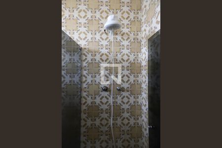 Casa para alugar com 288m², 3 quartos e 4 vagas Casa para alugar com 288m², 3 quartos e 4 vagasBanheiro da Suíte 1