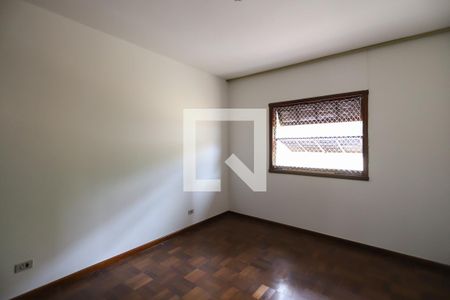 Casa para alugar com 288m², 3 quartos e 4 vagas Casa para alugar com 288m², 3 quartos e 4 vagasSuíte 2