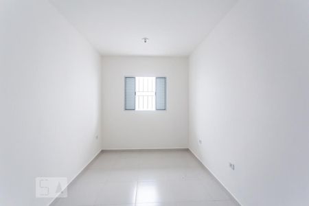 Quarto de apartamento para alugar com 1 quarto, 30m² em Jardim Roberto, Osasco