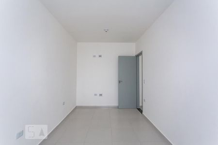 Quarto de apartamento para alugar com 1 quarto, 30m² em Jardim Roberto, Osasco