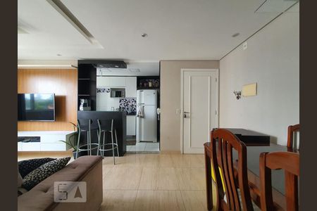 Sala de apartamento para alugar com 2 quartos, 51m² em Jardim Santa Emilia, São Paulo