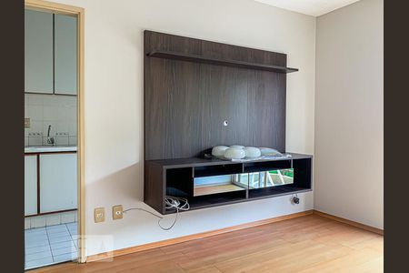 Sala de apartamento à venda com 1 quarto, 62m² em Cambuí, Campinas