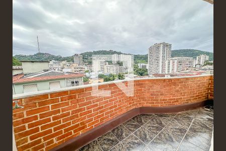 Varanda Sala de apartamento à venda com 3 quartos, 150m² em Laranjeiras, Rio de Janeiro