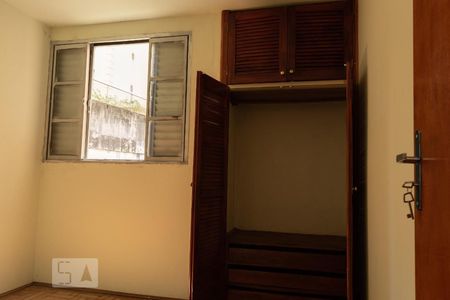 Quarto 2 de apartamento para alugar com 2 quartos, 56m² em Parque Imperial, São Paulo