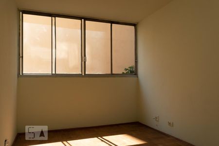 Sala de apartamento para alugar com 2 quartos, 56m² em Parque Imperial, São Paulo