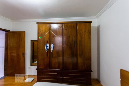 Suite de casa à venda com 5 quartos, 247m² em Vila Yolanda, Osasco