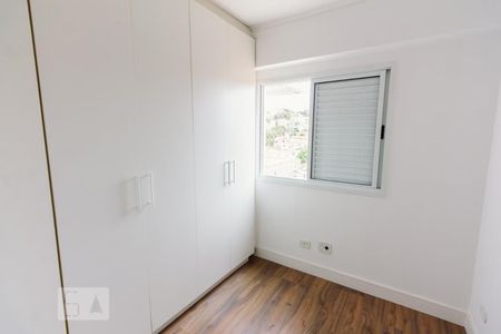 Quarto 01 de apartamento para alugar com 2 quartos, 61m² em Vila Ipojuca, São Paulo