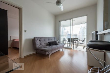 Sala de apartamento para alugar com 1 quarto, 43m² em Cidade Monções, São Paulo