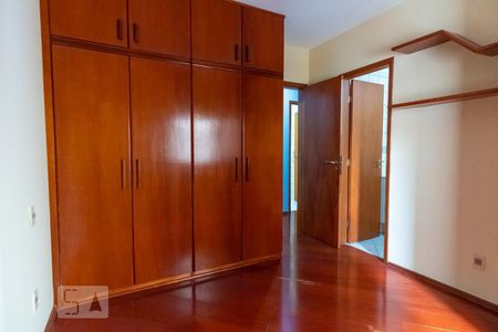 Quarto de apartamento à venda com 1 quarto, 56m² em Centro, Campinas