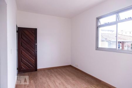 Sala de apartamento para alugar com 2 quartos, 74m² em Calafate, Belo Horizonte