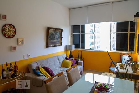 Sala de apartamento à venda com 2 quartos, 75m² em Leblon, Rio de Janeiro