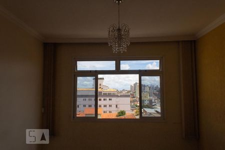 Sala de apartamento para alugar com 3 quartos, 55m² em Sagrada Família, Belo Horizonte