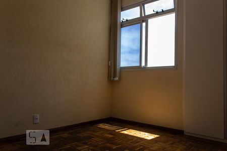 Quarto 1 de apartamento para alugar com 3 quartos, 55m² em Sagrada Família, Belo Horizonte