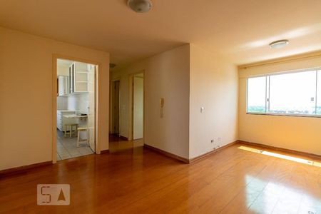 Sala de apartamento para alugar com 2 quartos, 54m² em Capão Raso, Curitiba