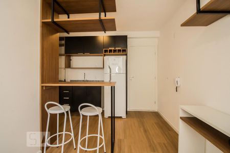 Sala/Cozinha de apartamento para alugar com 1 quarto, 25m² em Bela Vista, São Paulo