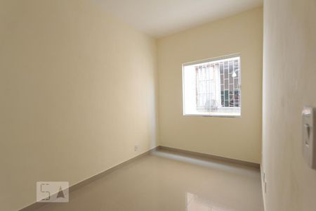 Quarto 2  de apartamento para alugar com 2 quartos, 48m² em Taquara, Rio de Janeiro