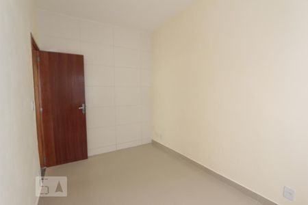 Quarto 2  de apartamento para alugar com 2 quartos, 48m² em Taquara, Rio de Janeiro