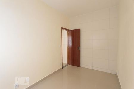 Quarto 2  de apartamento para alugar com 2 quartos, 48m² em Taquara, Rio de Janeiro