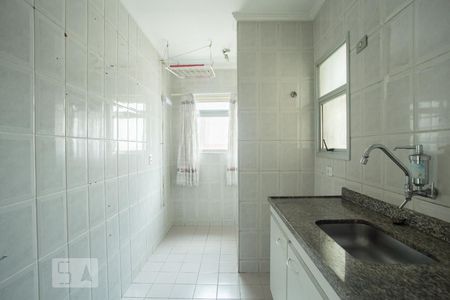 Cozinha de apartamento à venda com 2 quartos, 60m² em Vila Marina, São Paulo