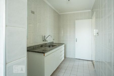 Cozinha de apartamento à venda com 2 quartos, 60m² em Vila Marina, São Paulo